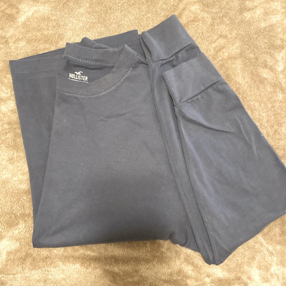 Large Hollister long sleeve in men’s color grey blue